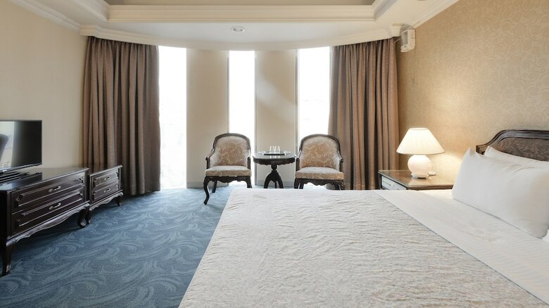 Forbes Hotel