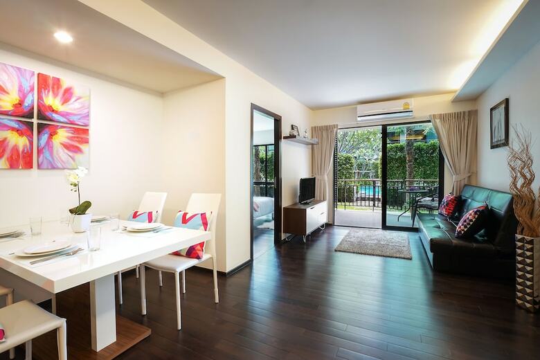 Apartamentos The Title C107