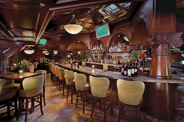 Hotel Pointe Hilton Tapatio Cliffs Resort
