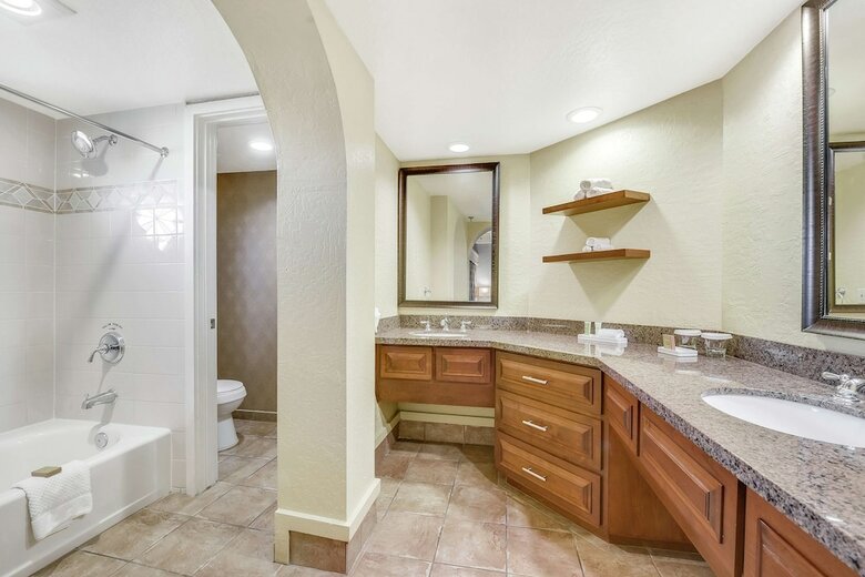 Hotel Pointe Hilton Tapatio Cliffs Resort