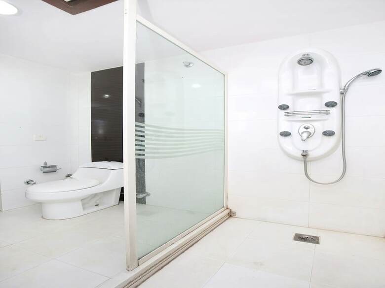 Oyo 13876 AA Hotel And Resorts