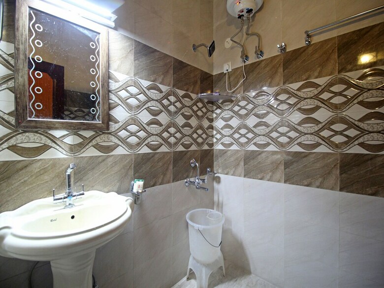 Oyo 14958 Hotel Purnima