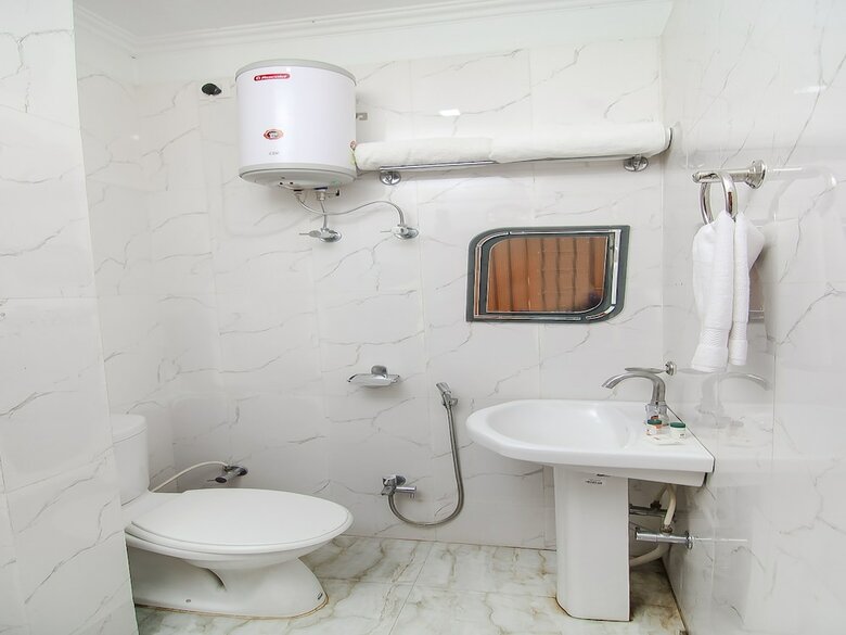 Hotel Oyo 6252 Deepak Palace