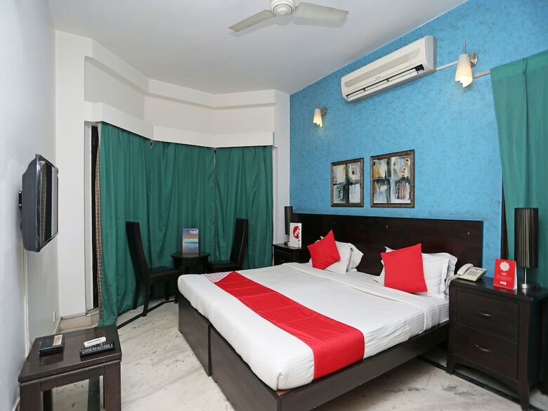 Oyo 15401 Hotel Surana Palace