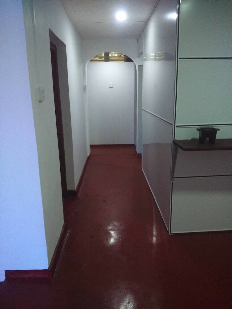 Hostal Hi Lanka Backpackers - Adults Only