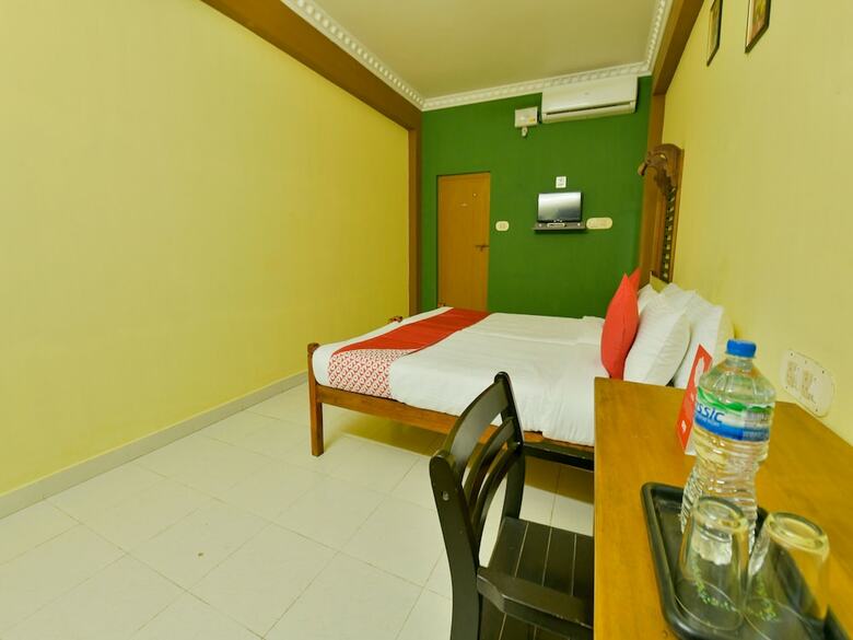 Hotel Oyo 14342 Happy Rooms