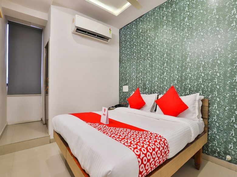 Hotel Oyo 15509 Shreenath