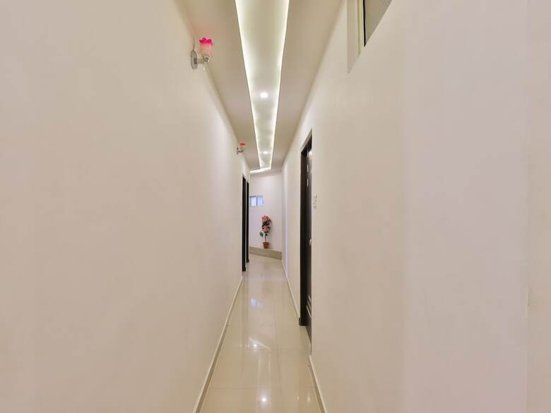 Hotel Oyo 15509 Shreenath