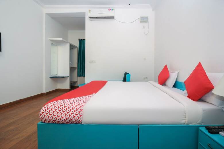 Oyo 15518 Hotel Amar