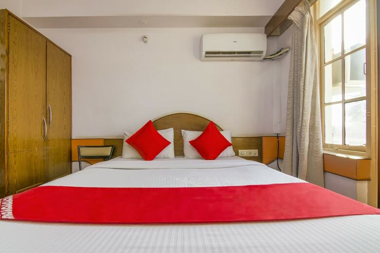 Oyo 10885 Hotel Keerthana International