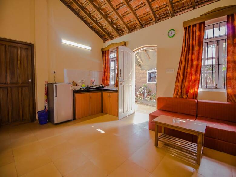 Hotel Oyo 13401 Home Beach Side 1bhk Calangute