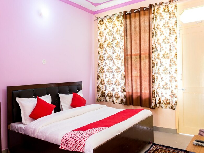 Apartamentos Oyo 13829 Home Cozy Hill View Plaza Mcload Ganj