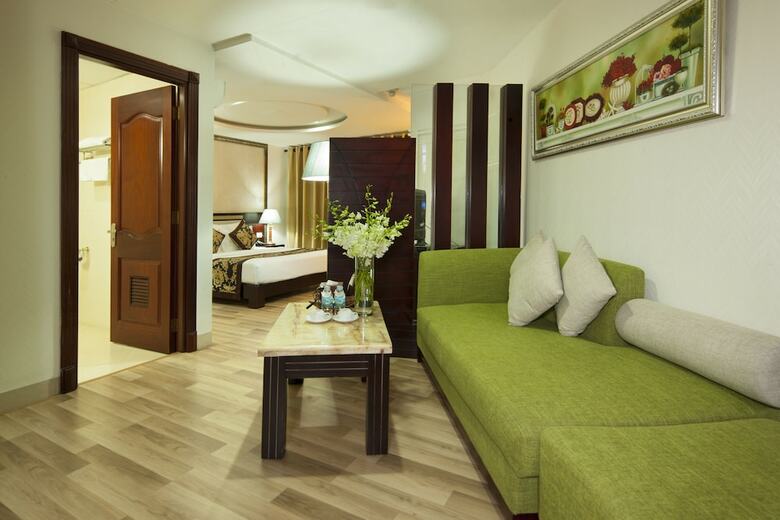 Alagon Central Hotel & Spa