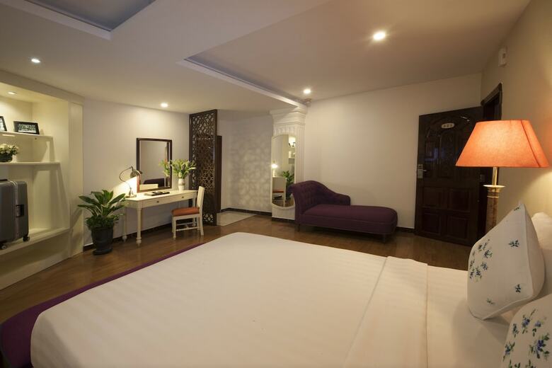 Alagon Central Hotel & Spa