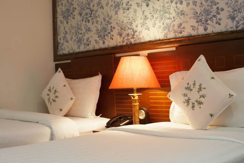 Alagon Central Hotel & Spa