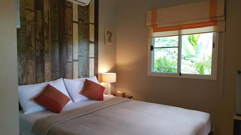 Hotel Baan Phuchalianglom