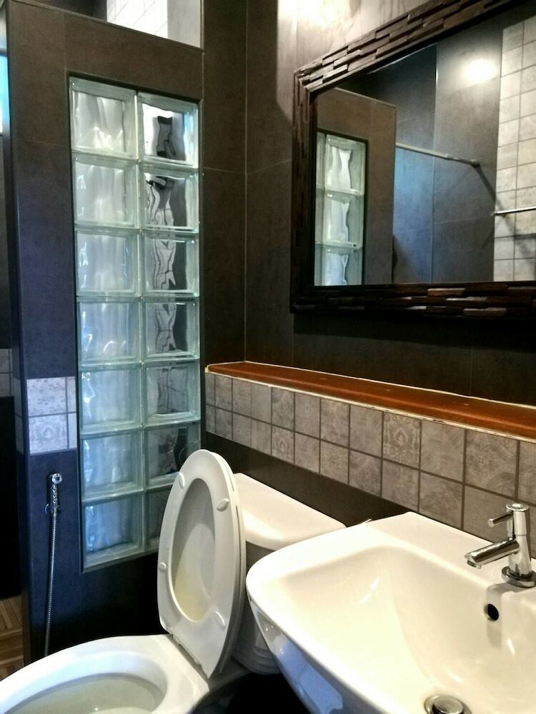 Hotel Baan Phuchalianglom