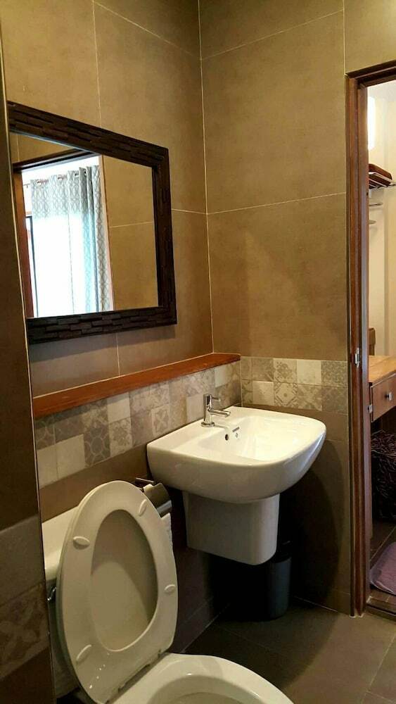 Hotel Baan Phuchalianglom