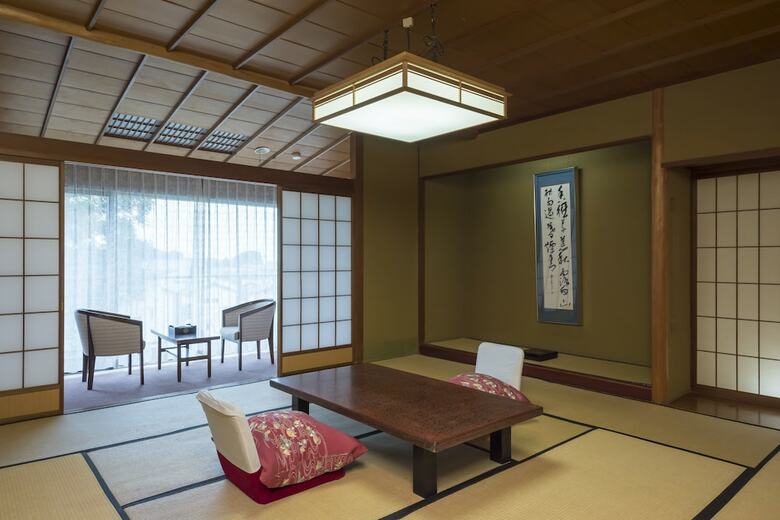 Awazu-spa Tourist Hotel Kitahachi