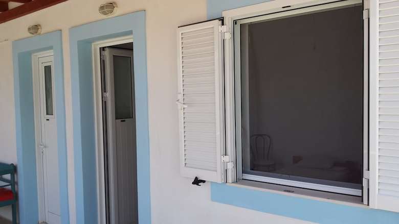 Hotel Grandma Vasiliki Rooms To Let
