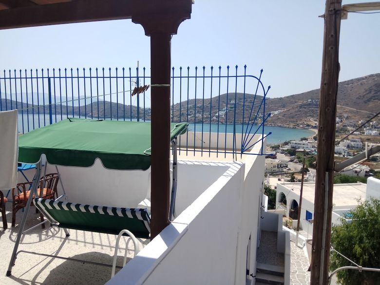 Hotel Grandma Vasiliki Rooms To Let