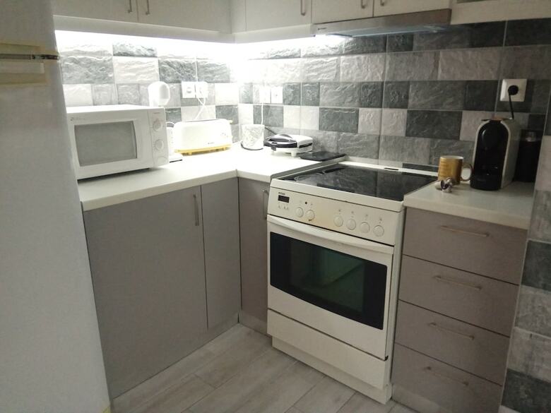 Hotel Grandma Vasiliki Rooms To Let
