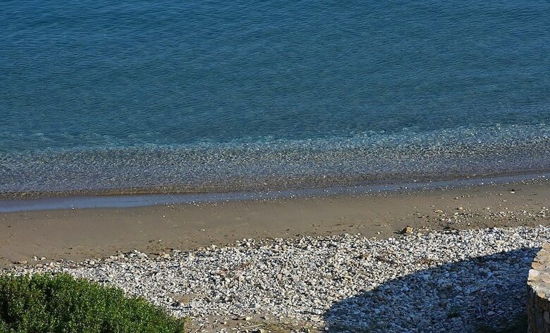 Hotel Grandma Vasiliki Rooms To Let