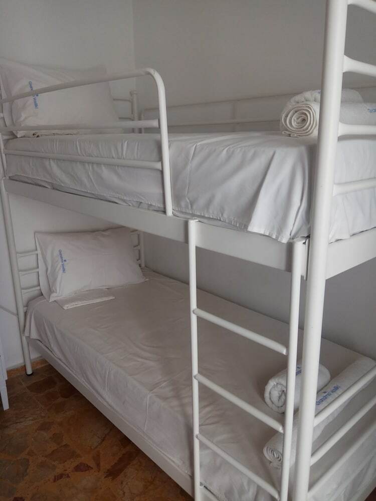 Hotel Grandma Vasiliki Rooms To Let