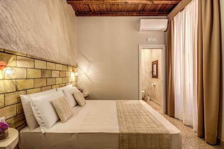 Hotel Colosseo Accomodation Room Guest House