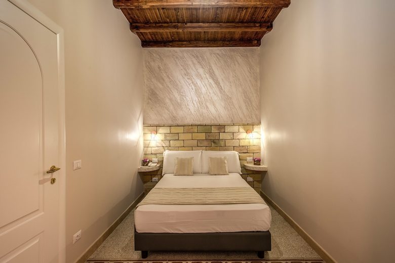 Hotel Colosseo Accomodation Room Guest House