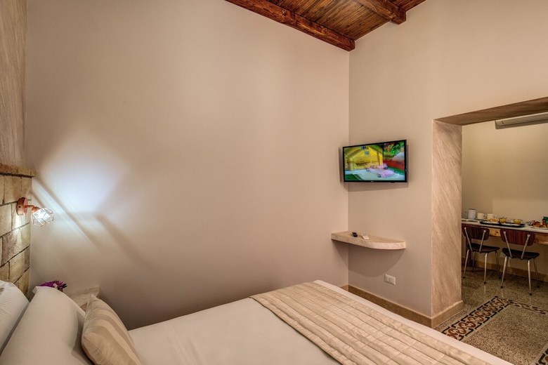 Hotel Colosseo Accomodation Room Guest House