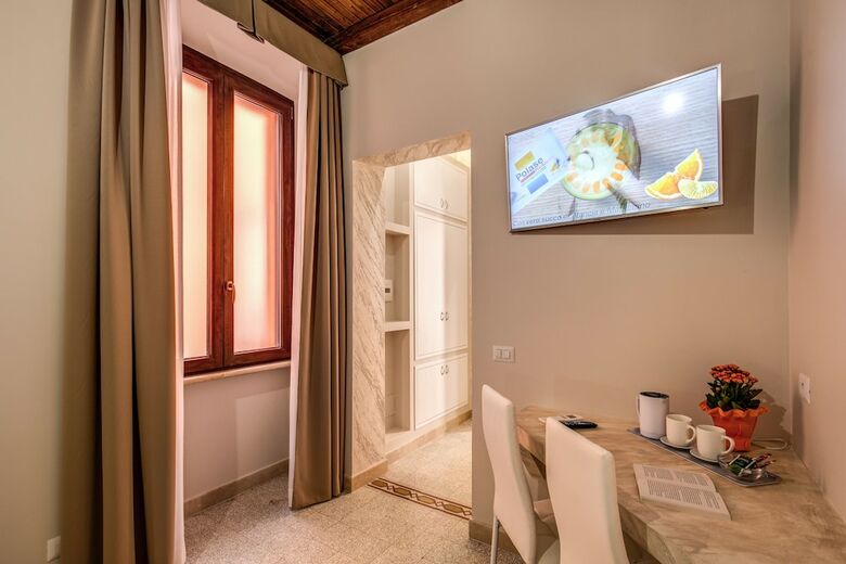Hotel Colosseo Accomodation Room Guest House