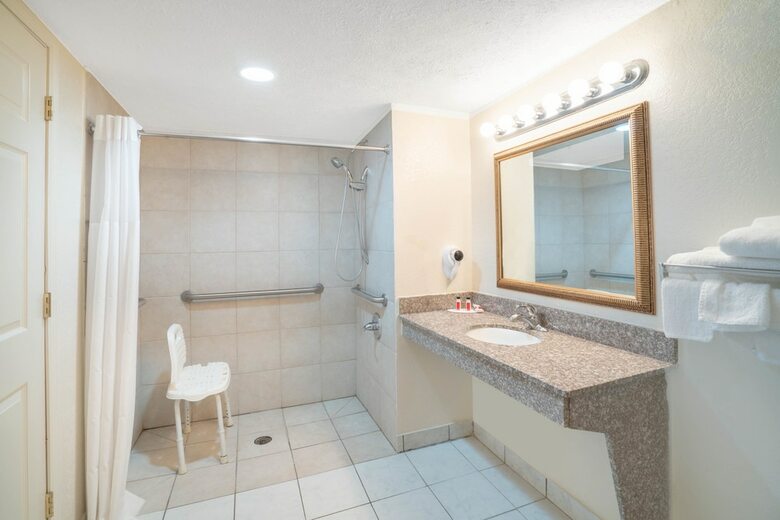 Hotel Days Inn By Wyndham Cave City