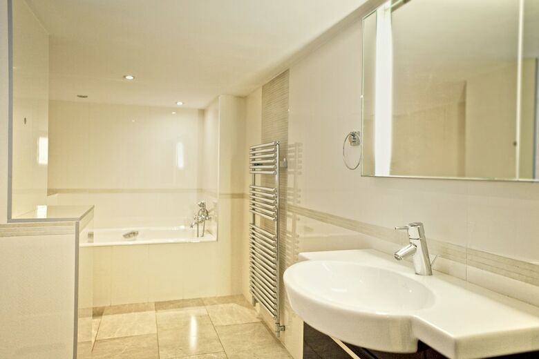 Apartamentos The Colin Farrell Suite - Hiphipstay