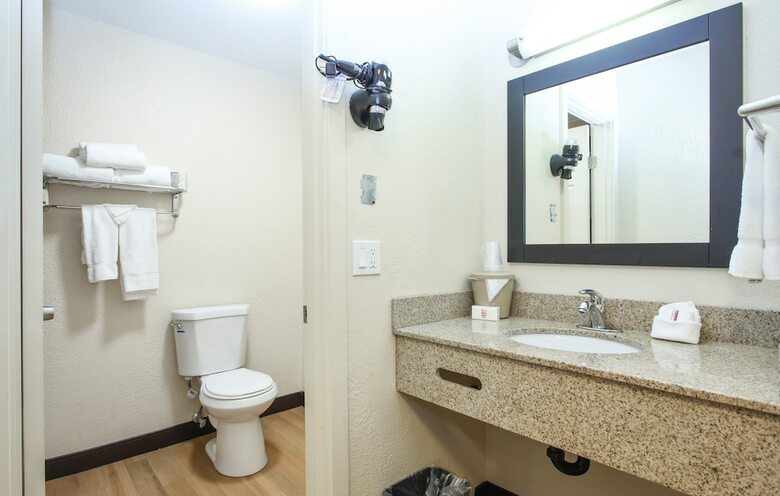 Motel Evergreen Inn & Suites Portland
