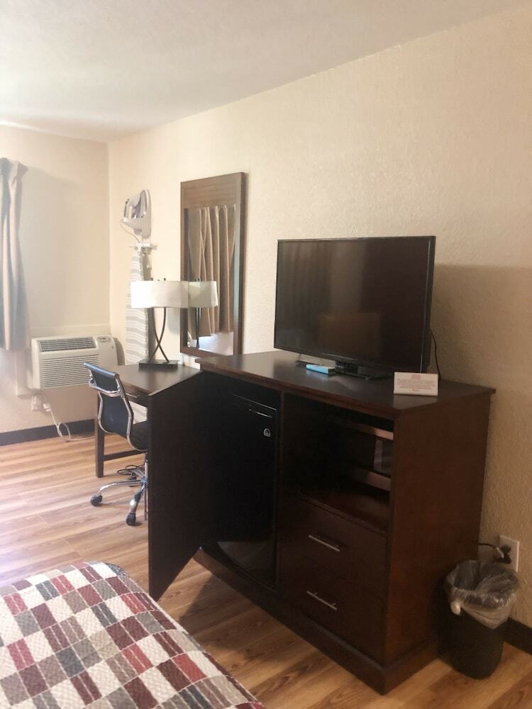 Motel Evergreen Inn & Suites Portland
