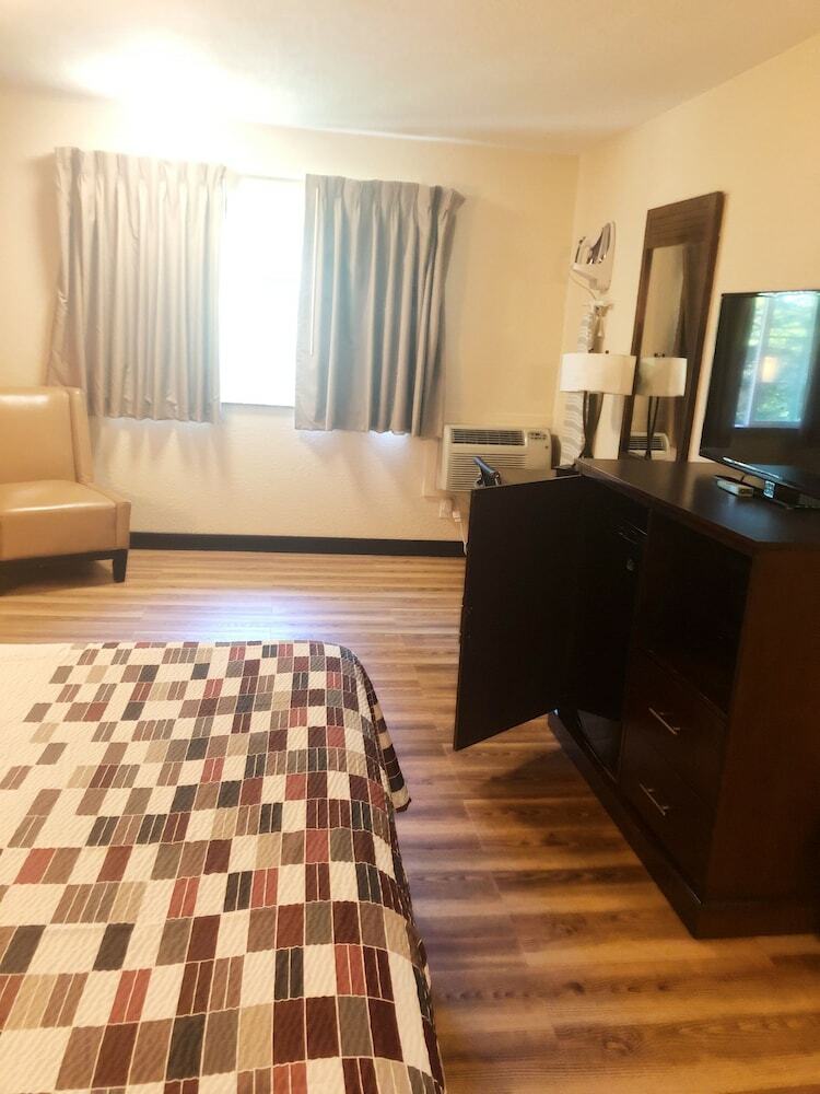 Motel Evergreen Inn & Suites Portland