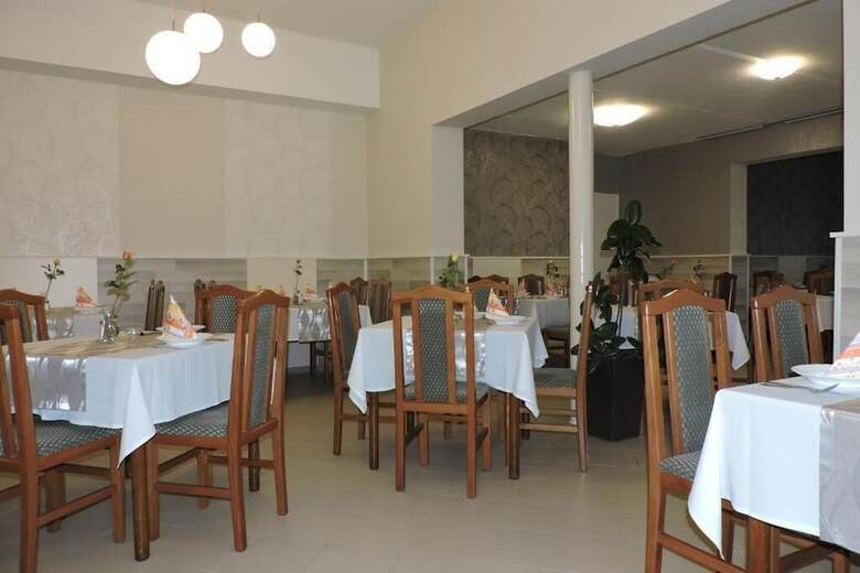 Hotel Napf�ny