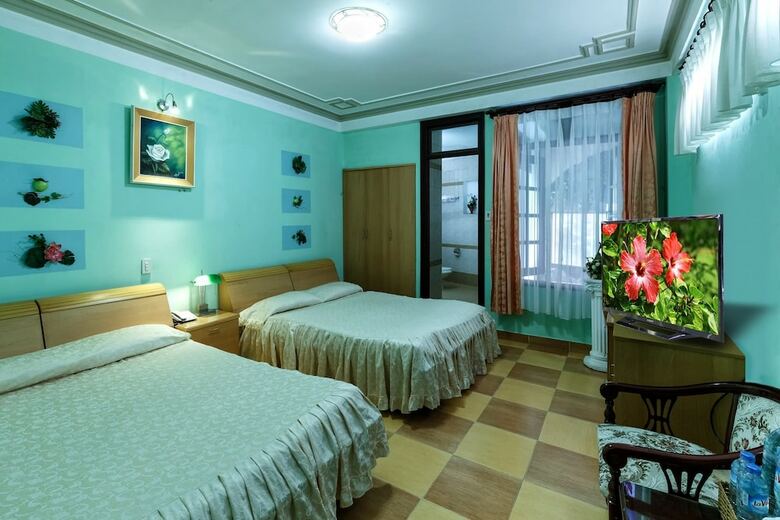 Tram Huong Hotel