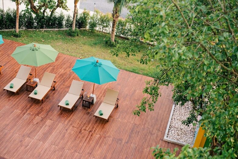 The Pineapple Hotel