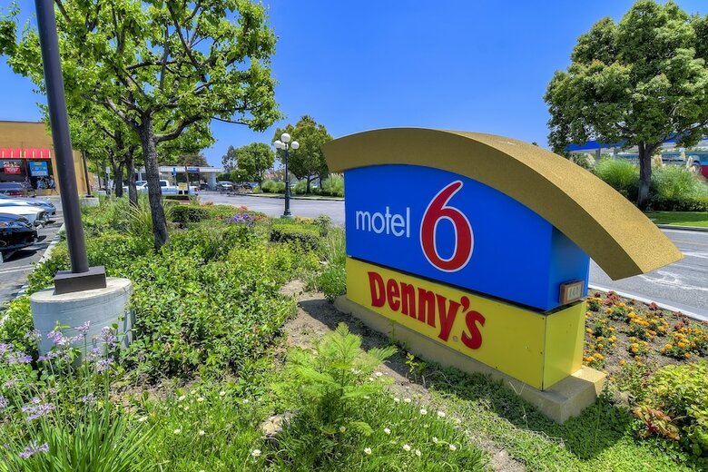 Motel 6 Claremont Ca