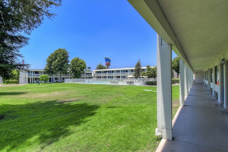Motel 6 Claremont Ca