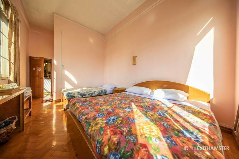 Hotel Gypsy Inn