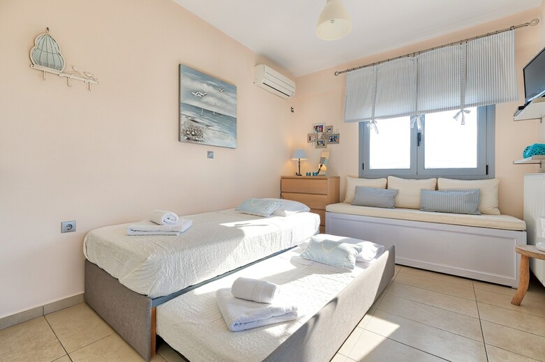 Villa Elegant Maisonette Garden Near The Beach