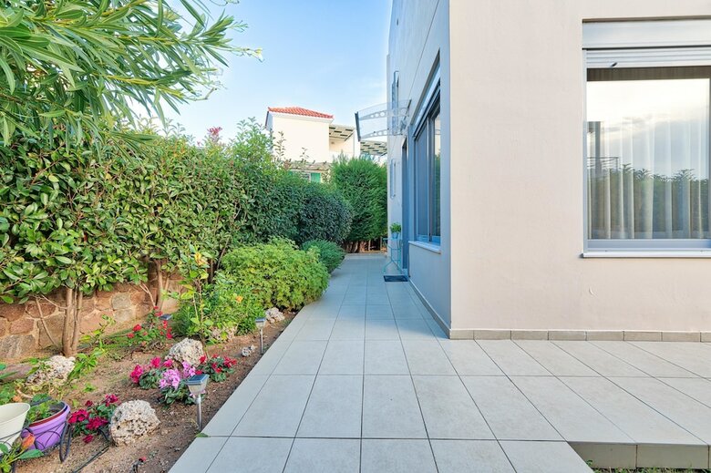 Villa Elegant Maisonette Garden Near The Beach