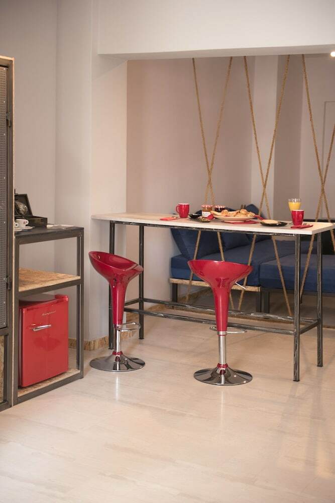 Hotel Piraeus Premium Suites