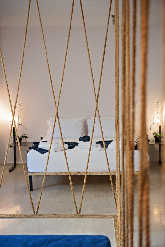 Hotel Piraeus Premium Suites