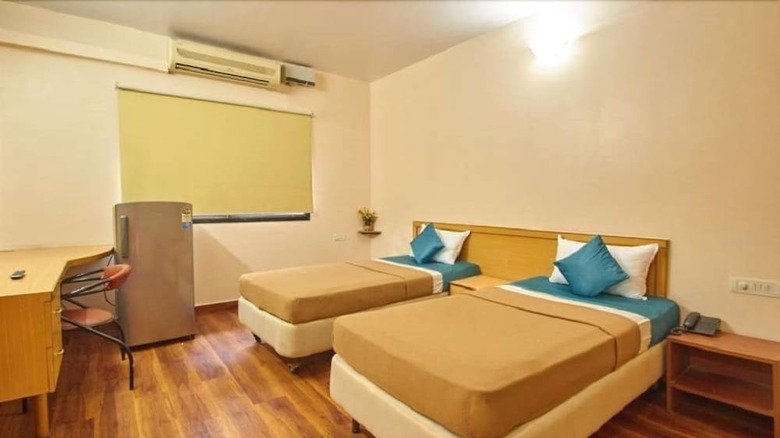 Hotel Online Suites