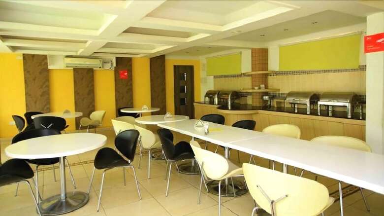 Hotel Online Suites