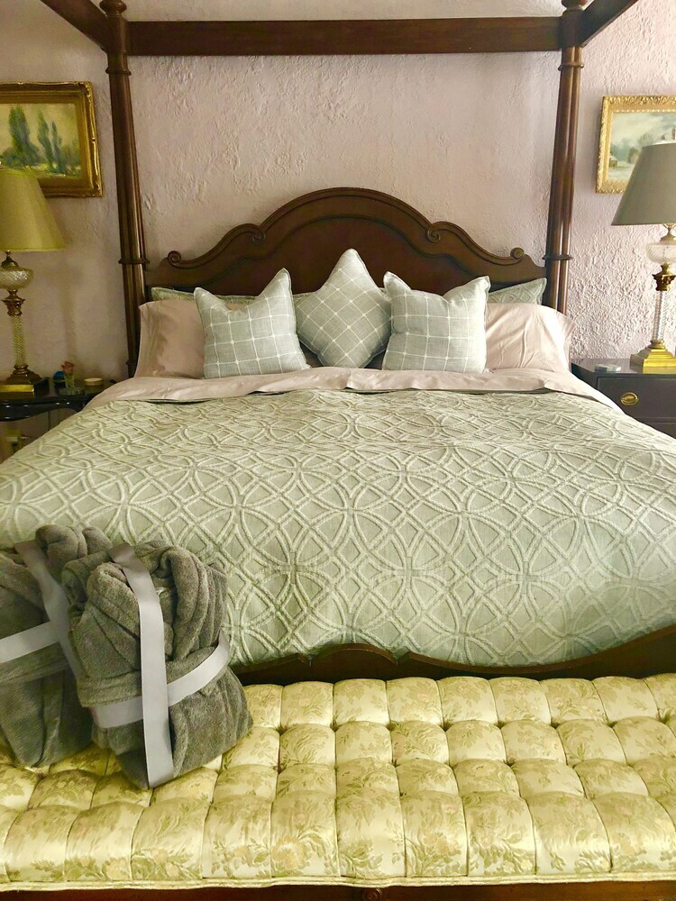 1000 Islands Bed And Breakfast ? The Bulloch House